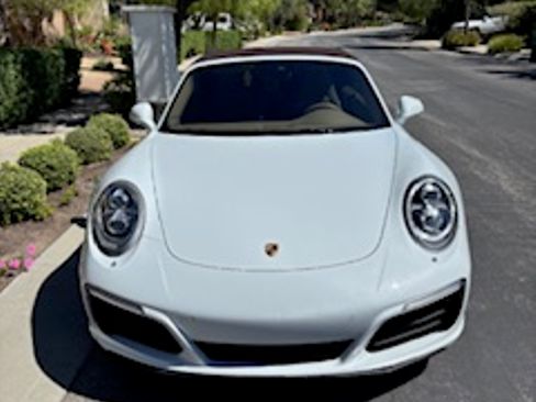 Used 2017 Porsche 911 Carrera image 2