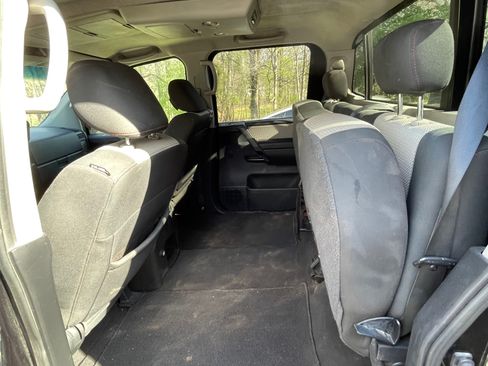 Used 2010 Nissan Titan PRO-4X w/ Pro-4x Premium Utility Pkg image 9