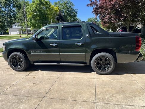 Used 2013 Chevrolet Avalanche LTZ AWD/4WD image 1