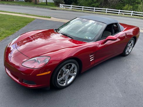 Used 2010 Chevrolet Corvette Convertible w/ Preferred Equipment Group RWD image 1