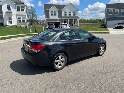 Used 2014 Chevrolet Cruze LT image 13