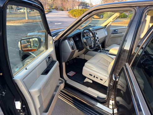 Used 2016 Ford Expedition EL Limited image 10