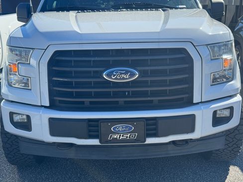 Used 2017 Ford F150 XLT w/ Equipment Group 302A Luxury image 6
