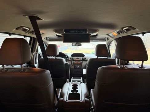 Used 2015 Honda Odyssey Touring image 17