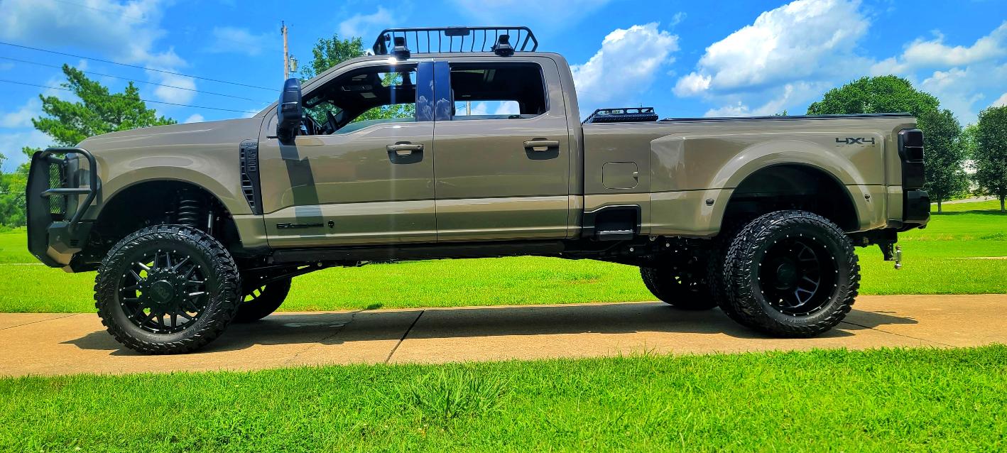 Used 2026 Ford F350 Lariat AWD/4WD image 16