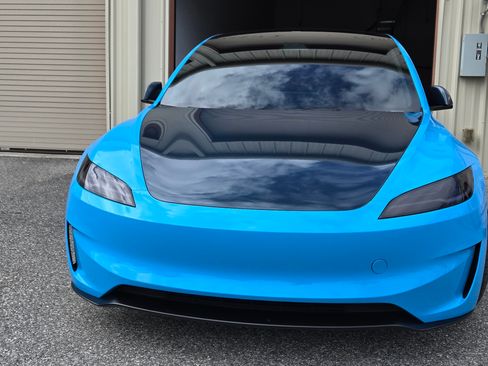 Used 2024 Tesla Model 3 Performance image 1