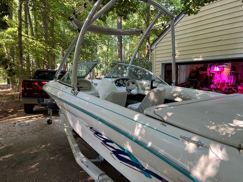 Used 2004 Ford F150 Lariat image 9