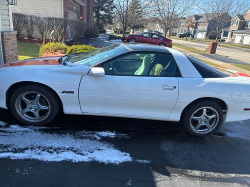 Used 1997 Chevrolet Camaro Z28 w/ Preferred Equipment Group 2 image 7