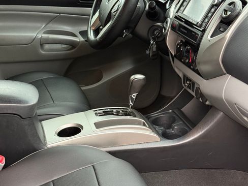 Used 2015 Toyota Tacoma TRD Pro image 12