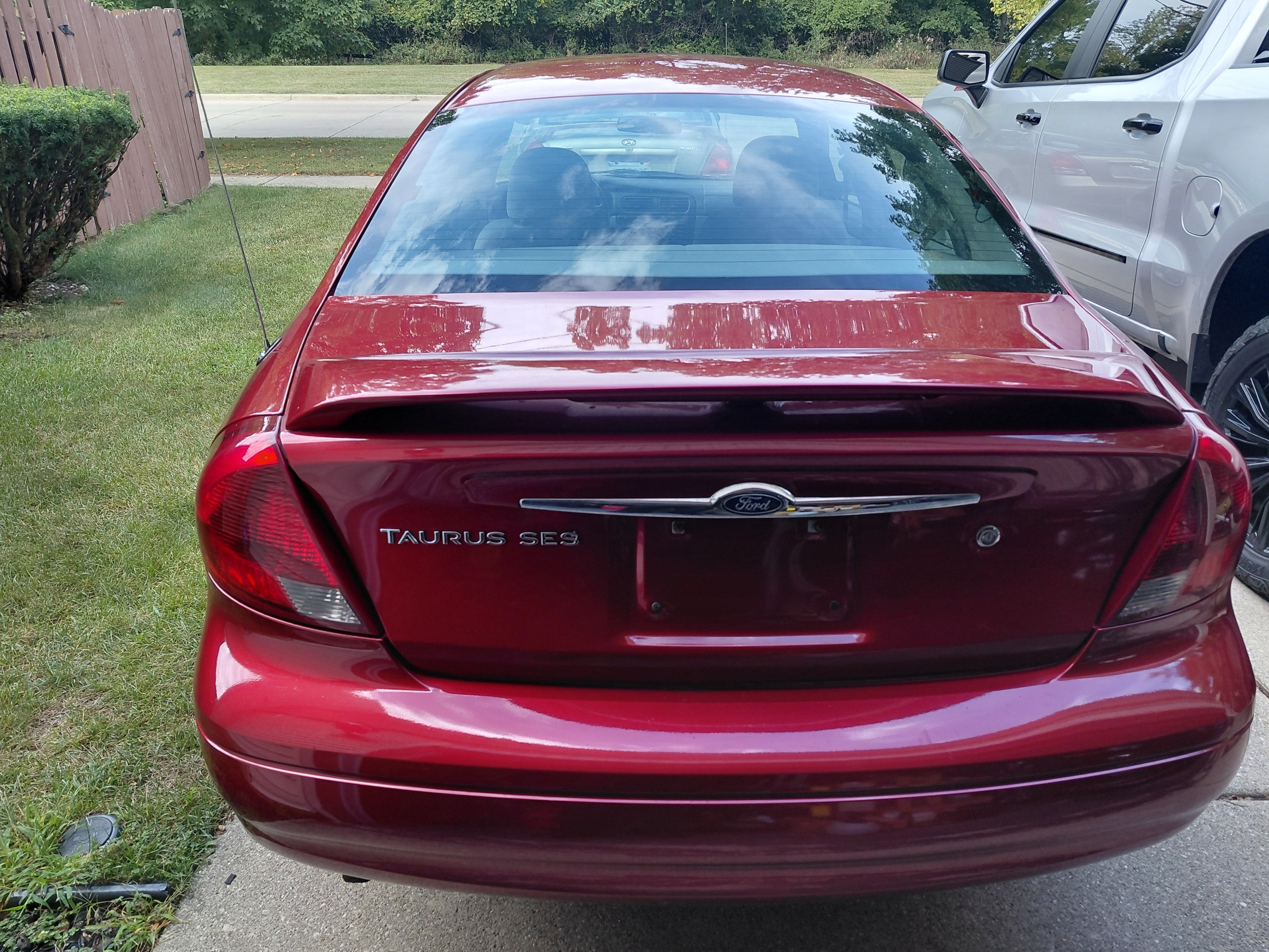 Used 2000 Ford Taurus SES FWD image 5