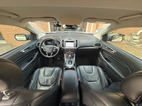 Used 2016 Ford Edge Titanium w/ Technology Package image 9