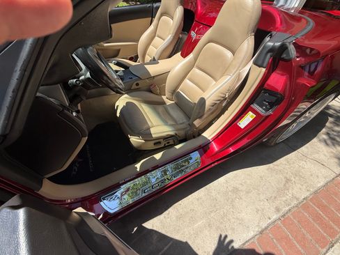 Used 2006 Chevrolet Corvette Convertible w/ Preferred Equipment Group RWD image 19
