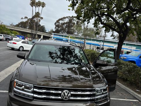 Used 2019 Volkswagen Atlas S w/ Towing Package AWD/4WD image 2
