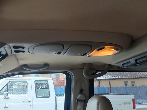 Used 2002 Ford Excursion XLT image 11