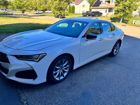 Used 2021 Acura TLX image 2