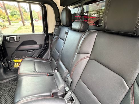 Used 2022 Jeep Gladiator Rubicon w/ LED Lighting Group image 11