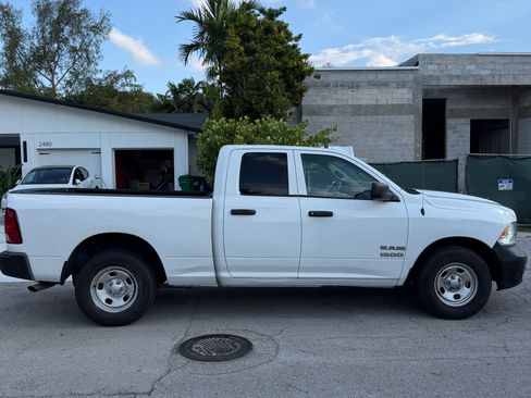 Used 2017 RAM 1500 Tradesman RWD image 5