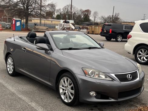 Used 2012 Lexus IS 250C image 2