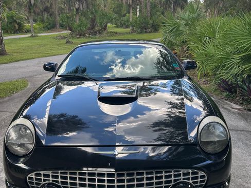 Used 2002 Ford Thunderbird image 9