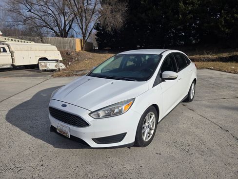 Used 2016 Ford Focus SE w/ Reverse Sensing Package image 1
