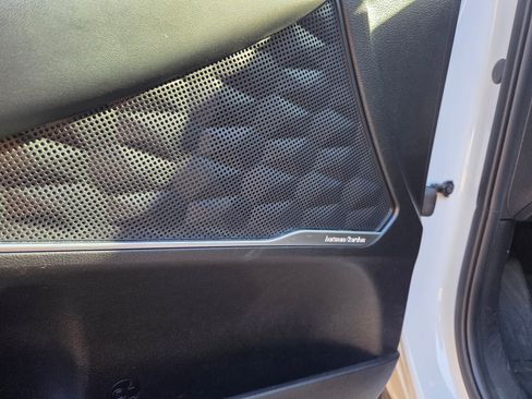 Used 2022 Hyundai Santa Fe Limited w/ Cargo Package image 20