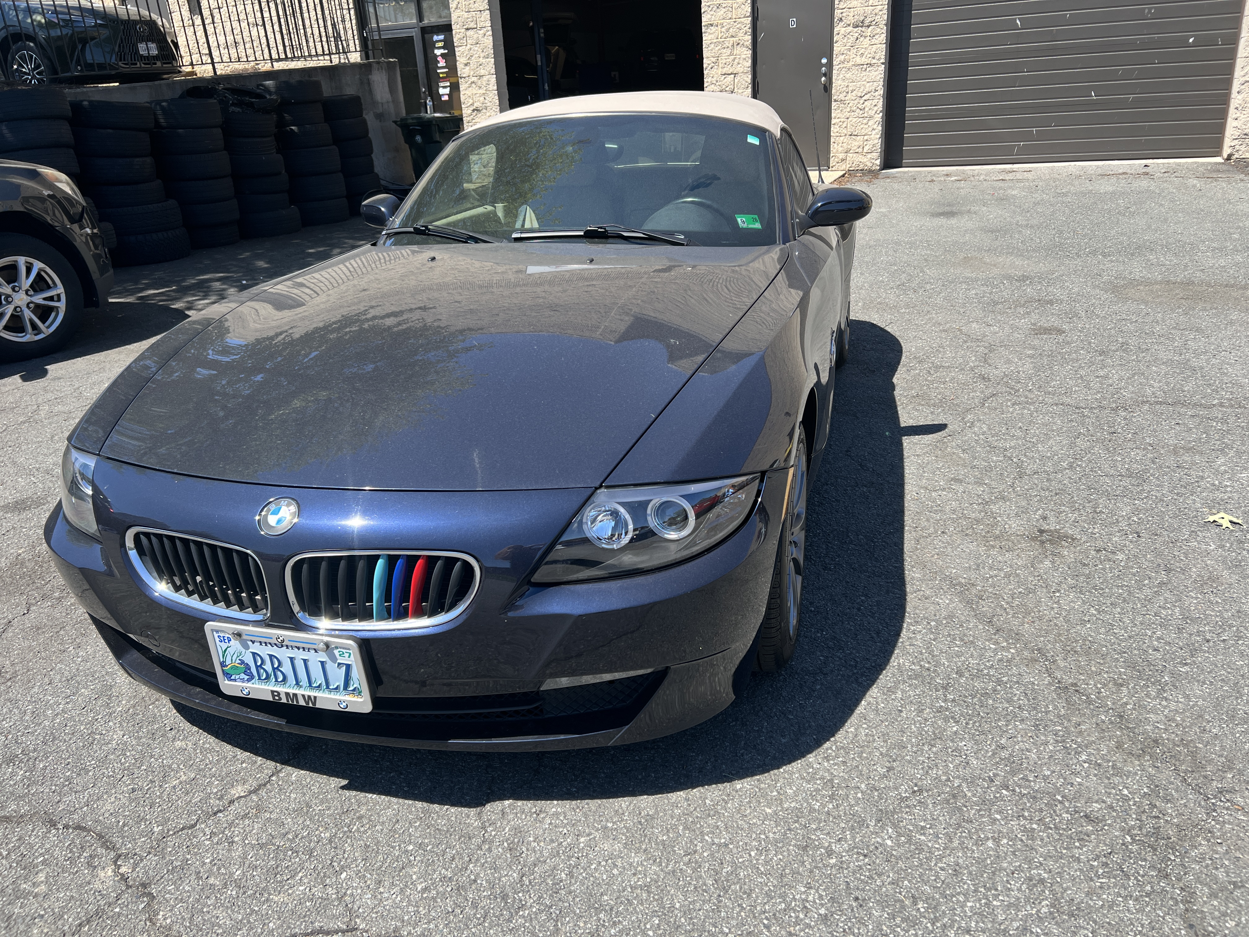 Used 2007 BMW Z4 3.0i RWD image 2