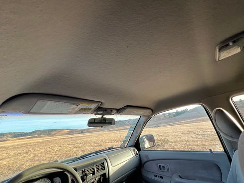 Used 2004 Toyota Tacoma 4x4 Xtracab V6 image 18