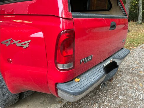 Used 2004 Ford F350 Lariat image 16