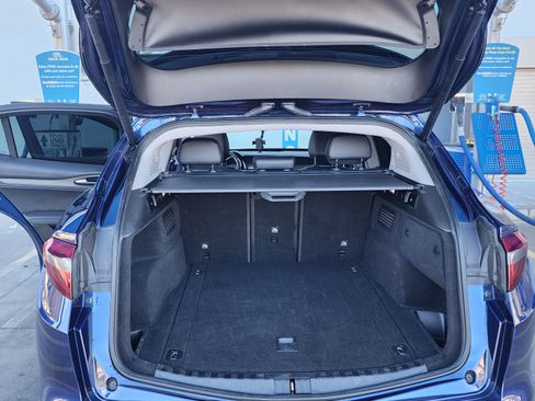 Used 2019 Alfa Romeo Stelvio Ti image 1