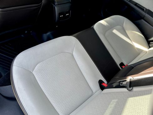 Used 2019 Ford Fusion SE w/ Equipment Group 151A image 11