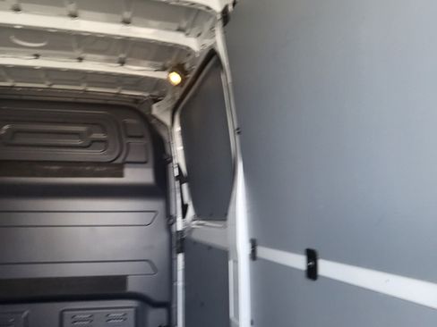 Used 2023 Mercedes-Benz Sprinter 2500 image 10