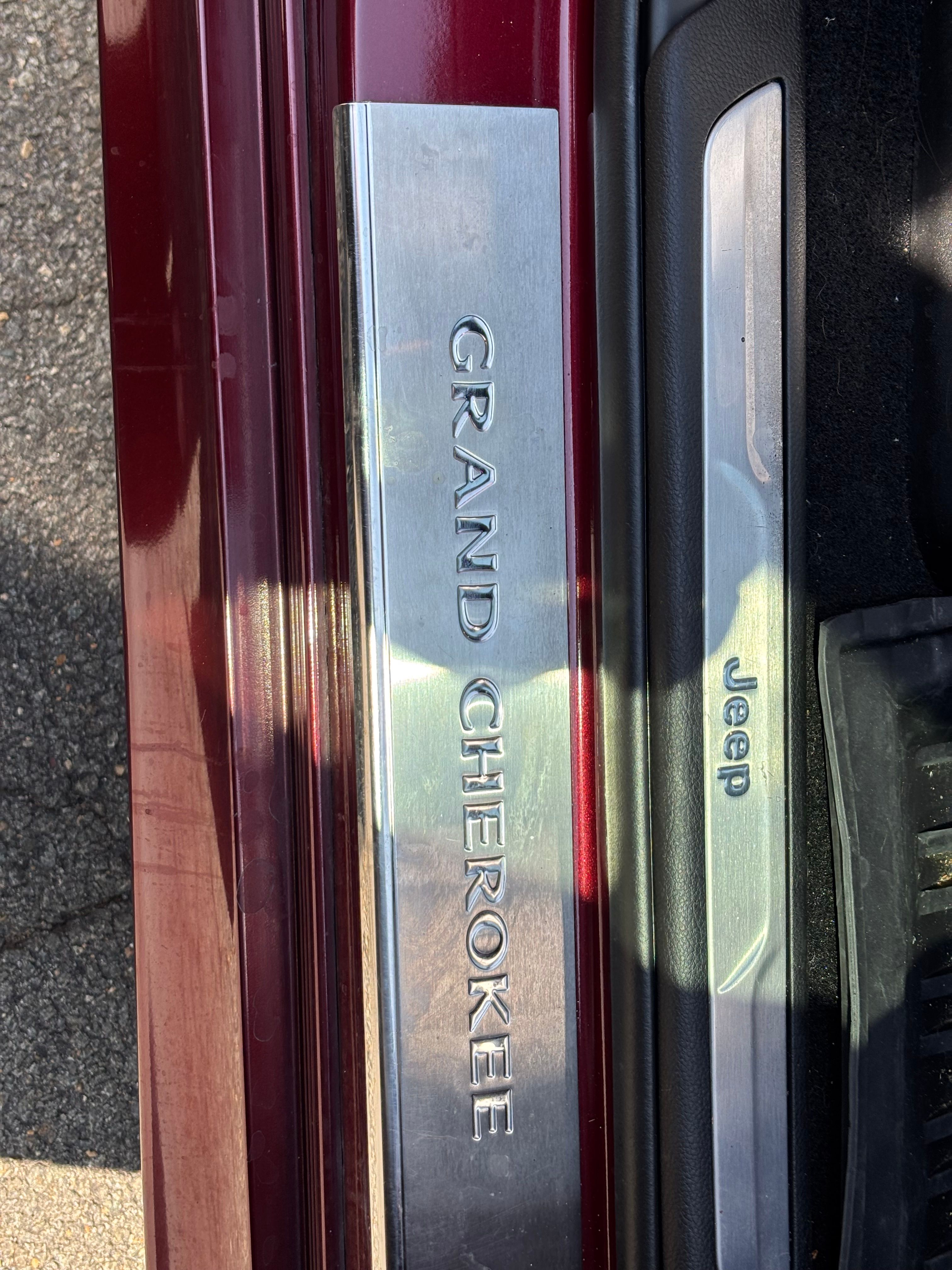 Used 2019 Jeep Grand Cherokee Limited X AWD/4WD image 13