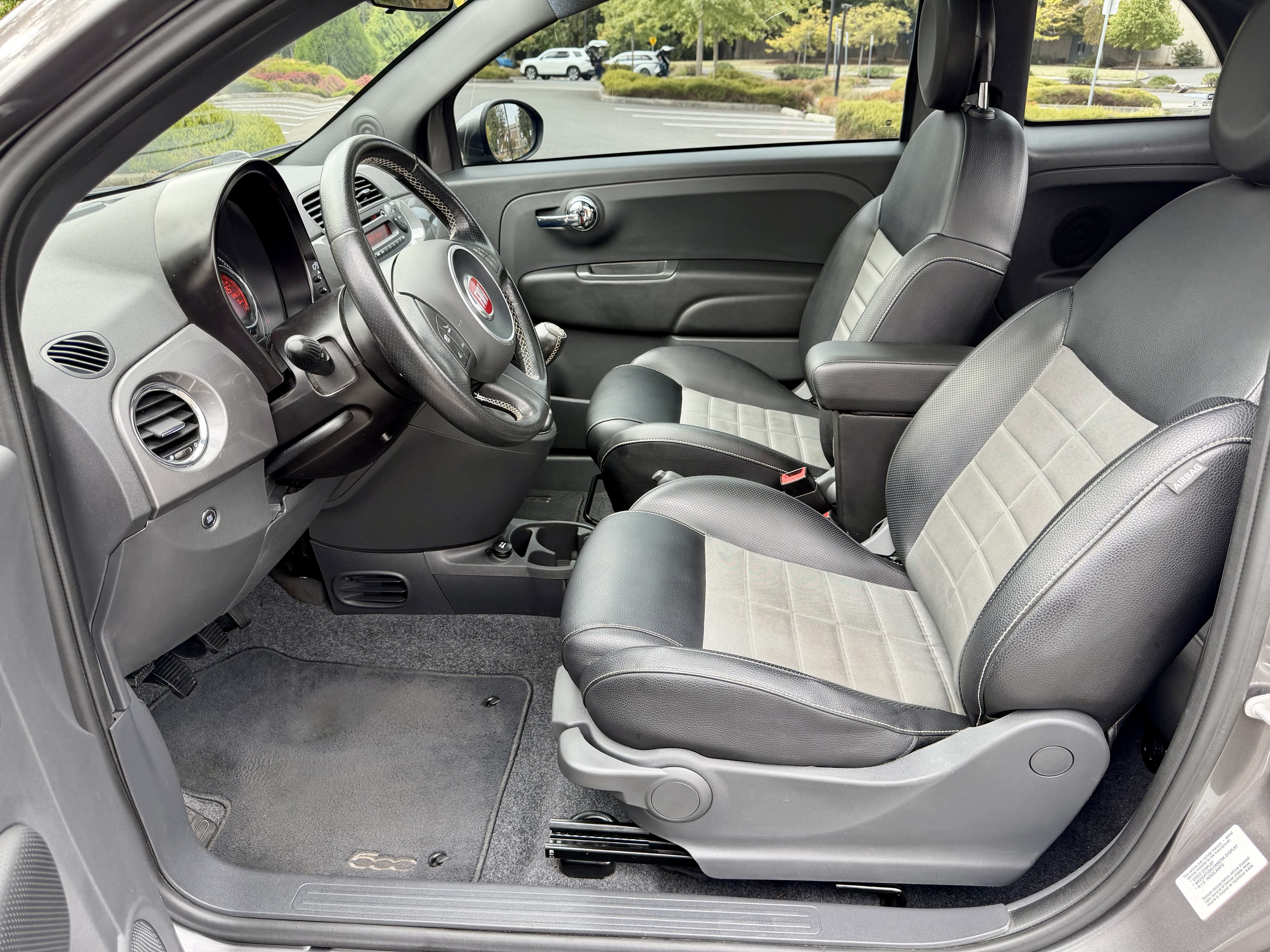 Used 2013 FIAT 500 Turbo w/ Beats Audio Pkg FWD image 14