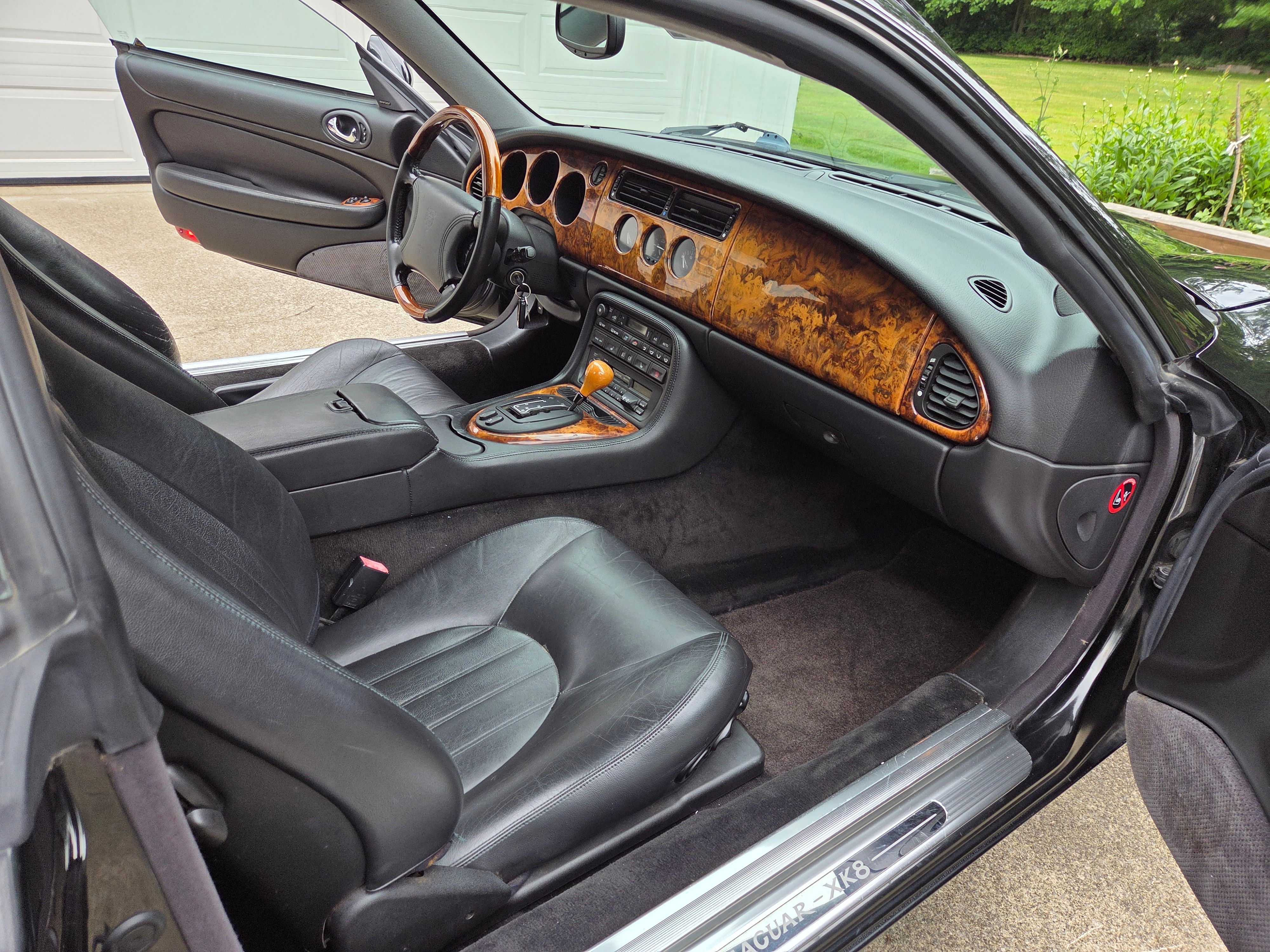 Used 1997 Jaguar XK8 Coupe RWD image 10