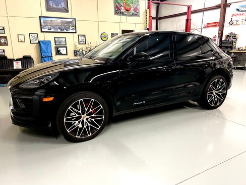 Used 2024 Porsche Macan S AWD/4WD image 13