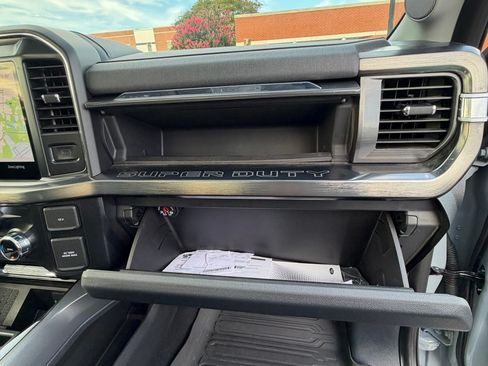 Used 2025 Ford F350 Lariat w/ Lariat Ultimate Package AWD/4WD image 19