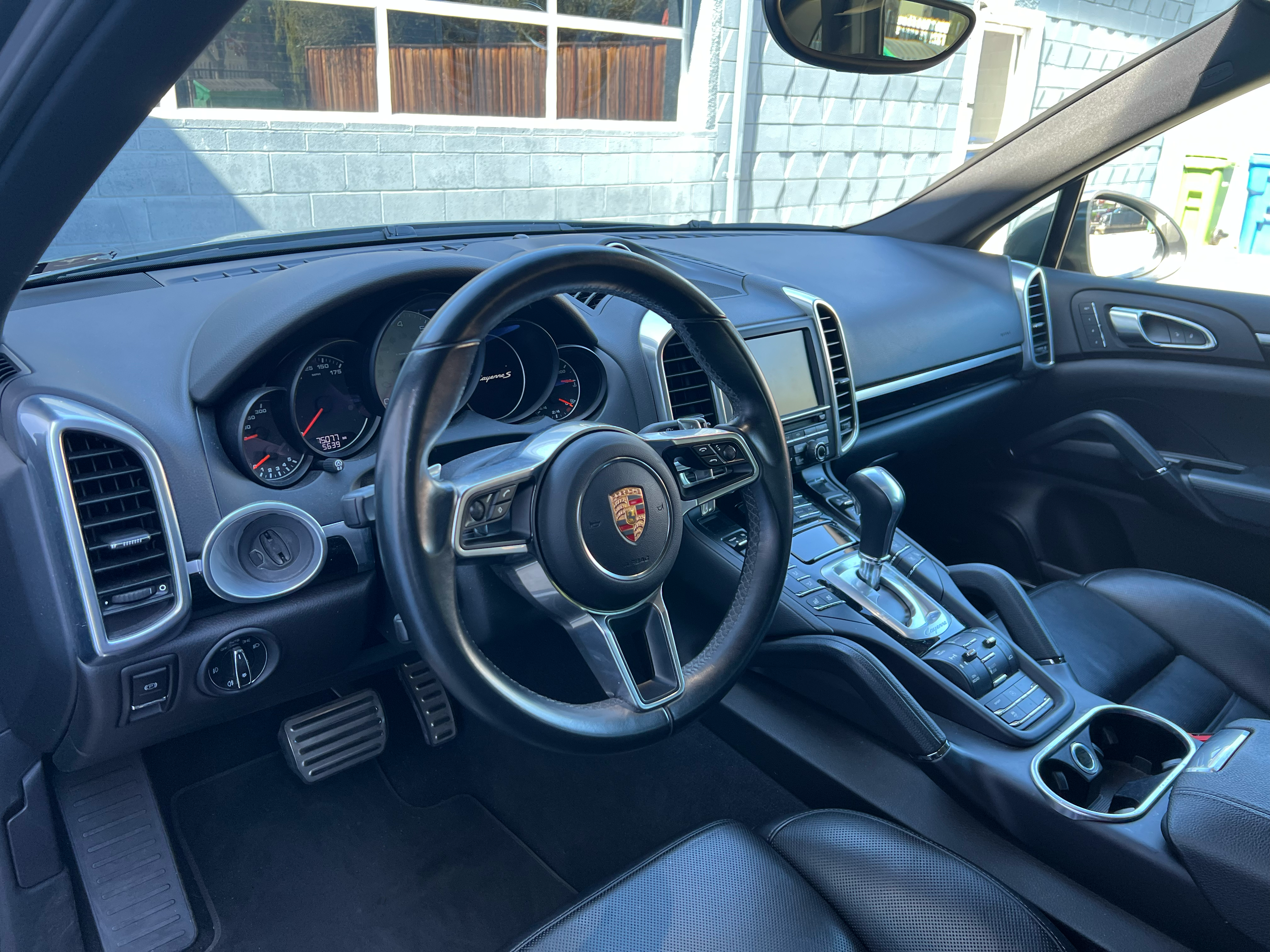 Used 2015 Porsche Cayenne S AWD/4WD image 16