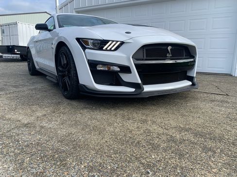 Used 2020 Ford Mustang Shelby GT500 w/ Technology Package RWD image 1