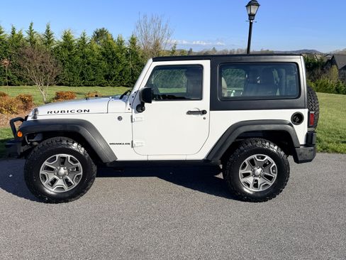 Used 2014 Jeep Wrangler Rubicon w/ Dual Top Group image 4