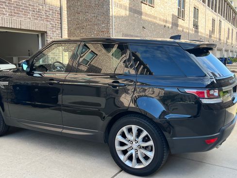 Used 2017 Land Rover Range Rover Sport HSE image 11