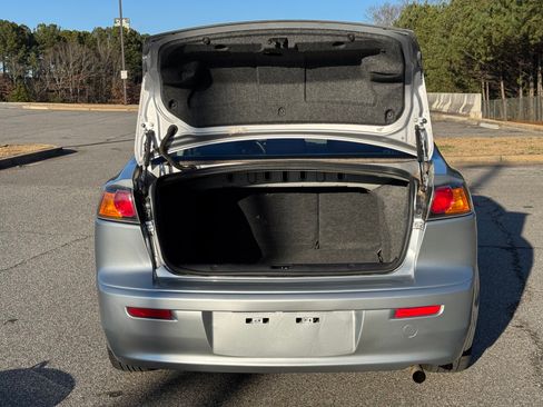 Used 2011 Mitsubishi Lancer ES image 9