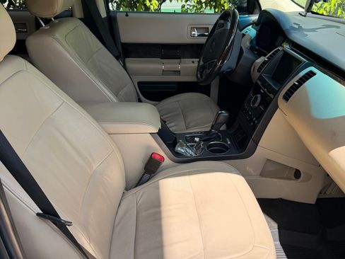 Used 2016 Ford Flex Limited w/ Equipment Group 303A AWD/4WD image 17