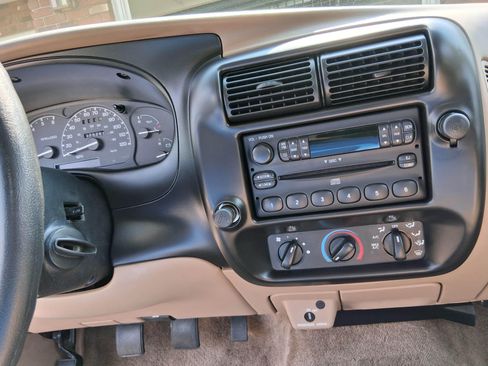Used 1998 Ford Ranger 2WD Regular Cab image 14