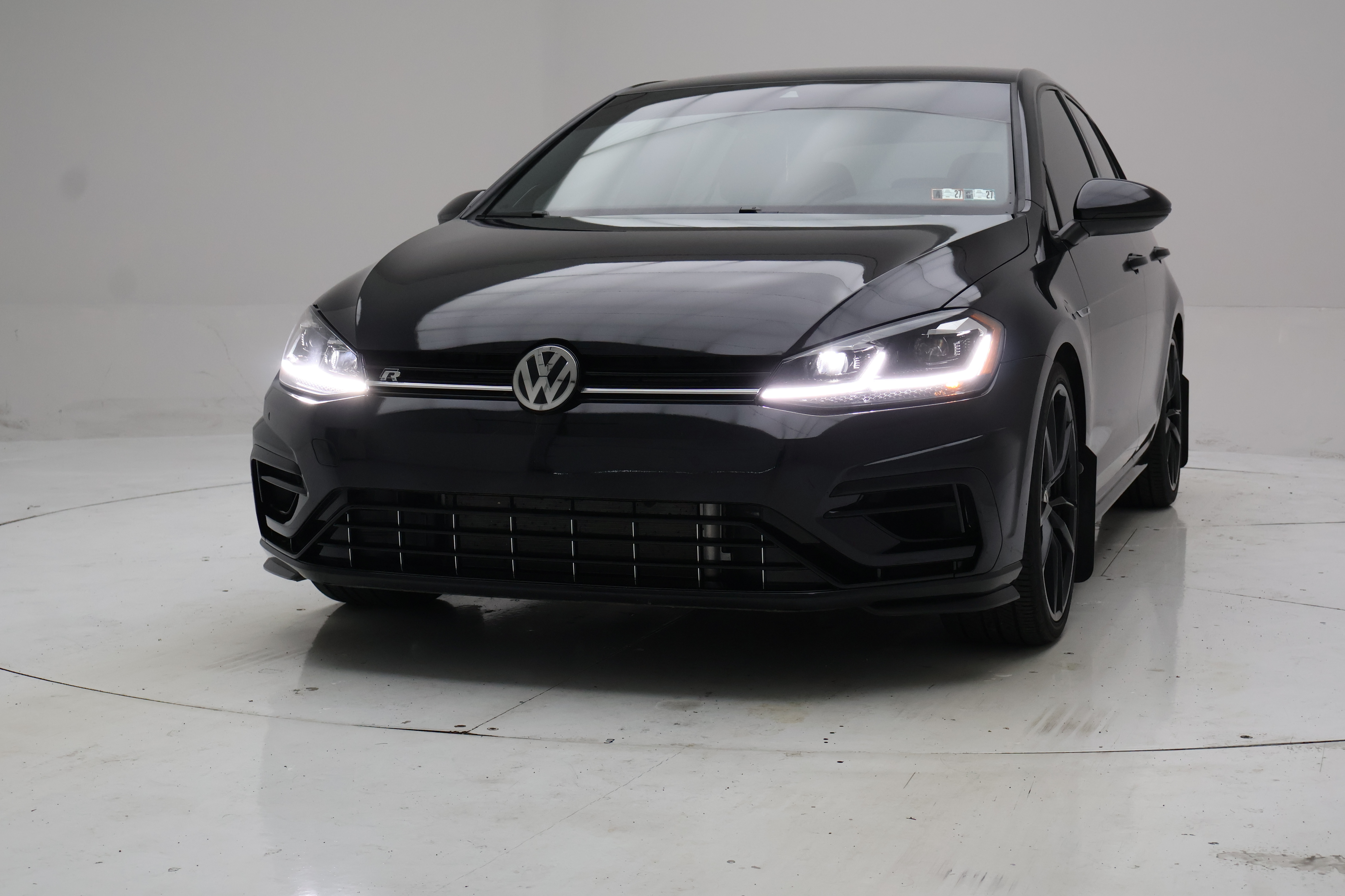 Used 2019 Volkswagen Golf R 4-Door AWD/4WD image 13
