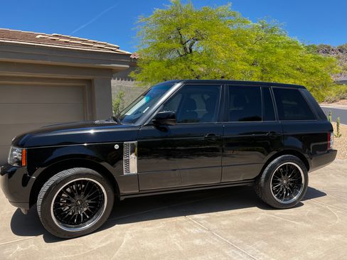 Used 2012 Land Rover Range Rover HSE image 10