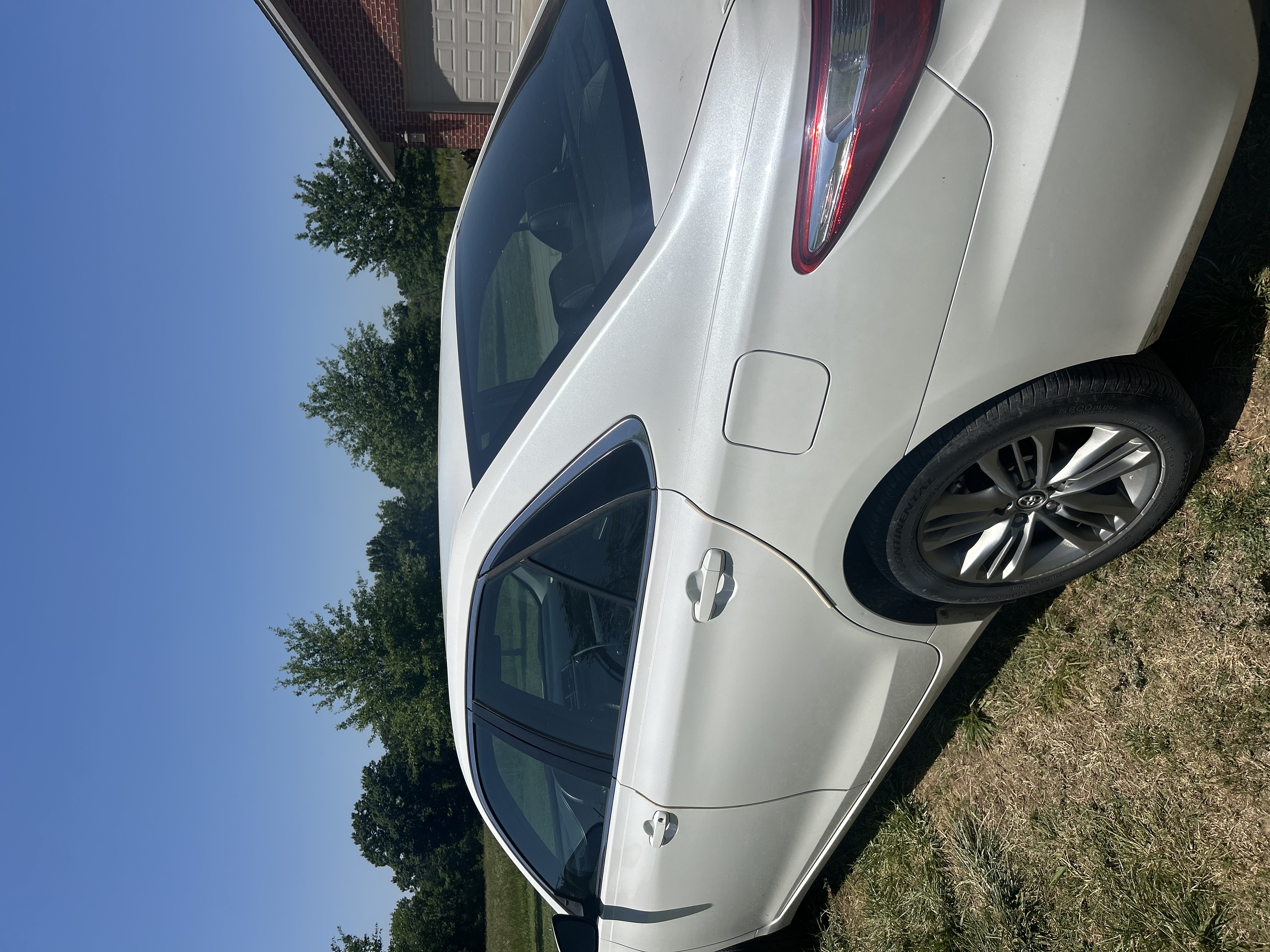 Used 2015 Toyota Camry SE FWD image 6