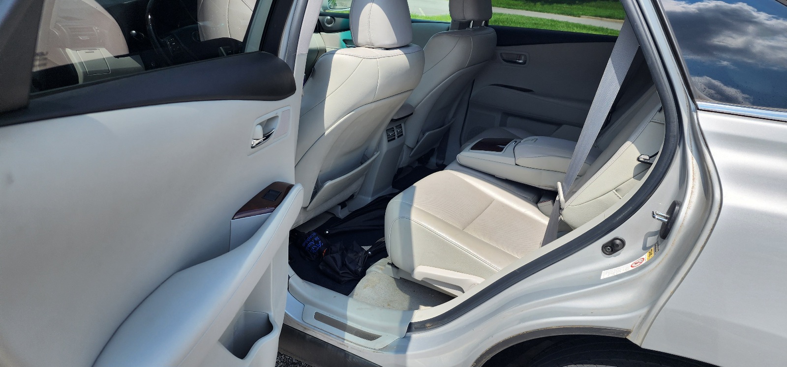 Used 2011 Lexus RX 350 AWD w/ Premium Pkg image 16