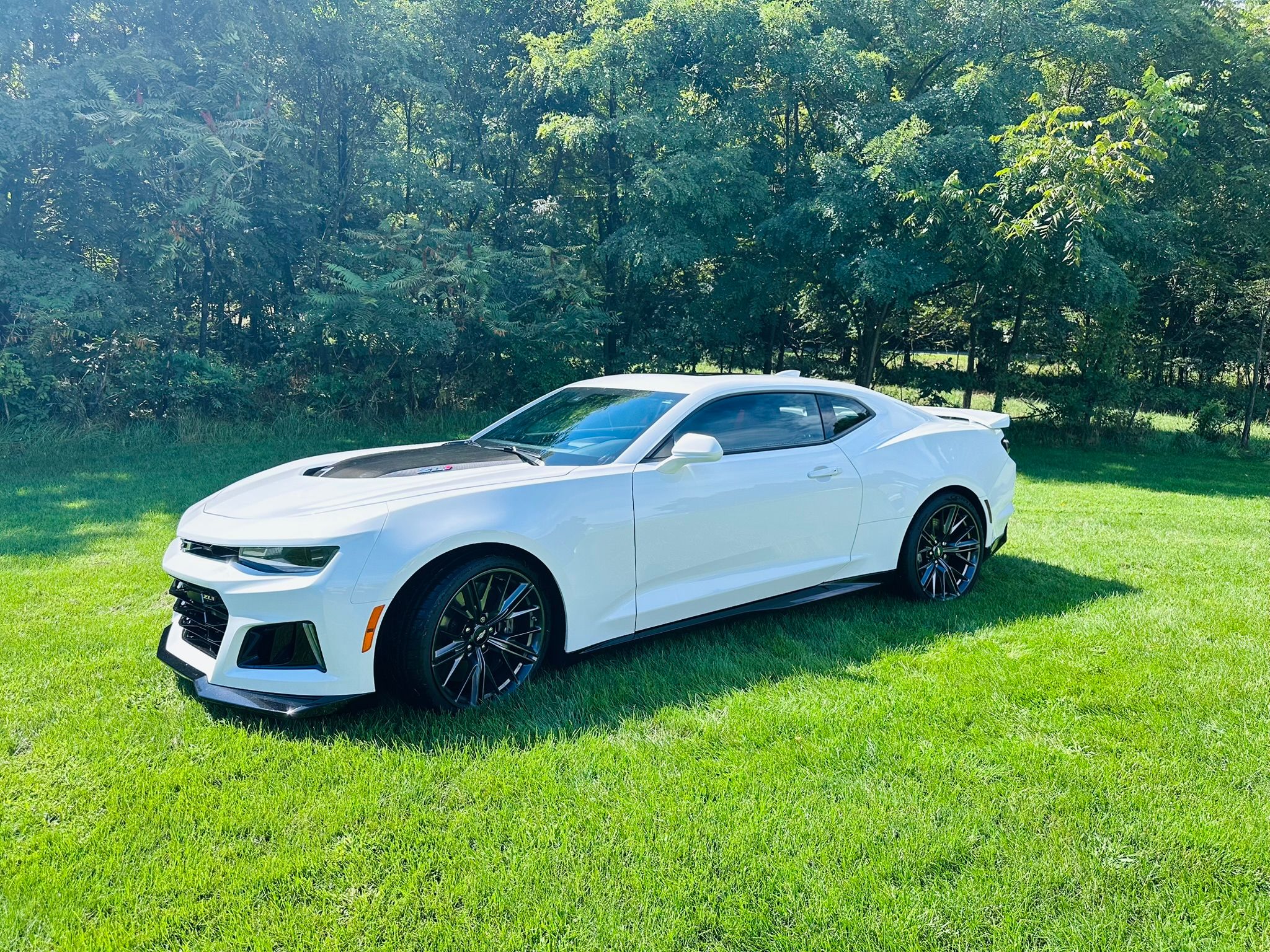 Used 2019 Chevrolet Camaro ZL1 RWD image 1