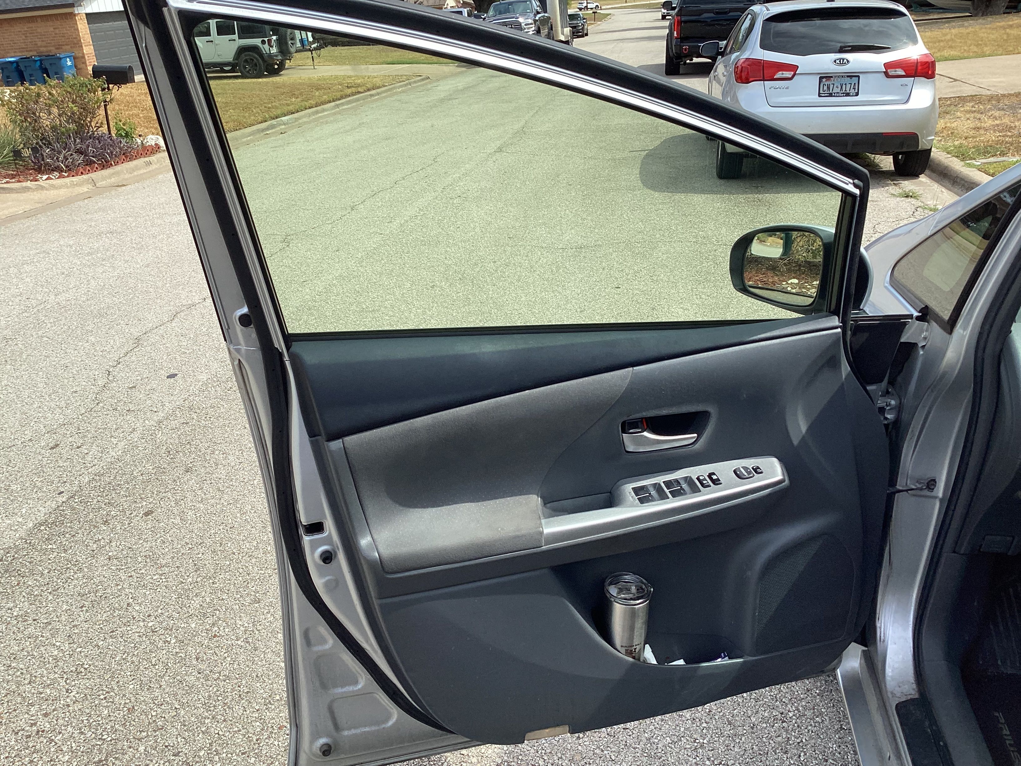Used 2013 Toyota Prius V Three FWD image 14