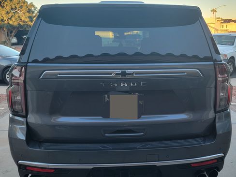 Used 2021 Chevrolet Tahoe High Country w/ Premium Package image 5